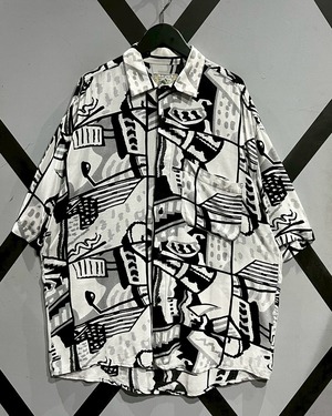 【X VINTAGE】Monotone Art Pattern Euro Vintage S/S Shirt