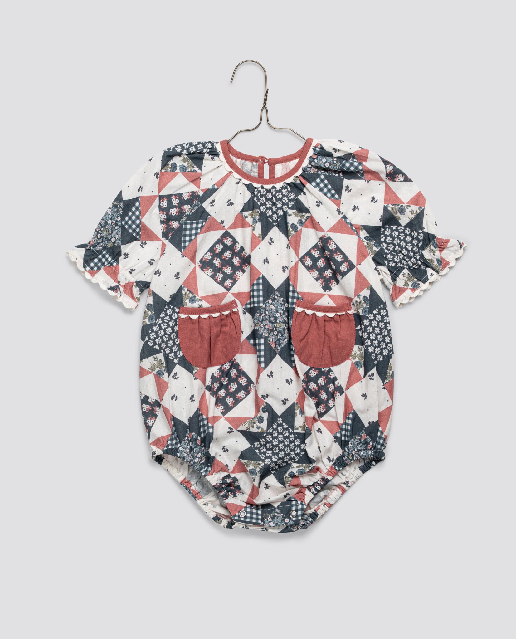 送料無料 Little Cotton Clothes/Romy Romper Patchwork Floral