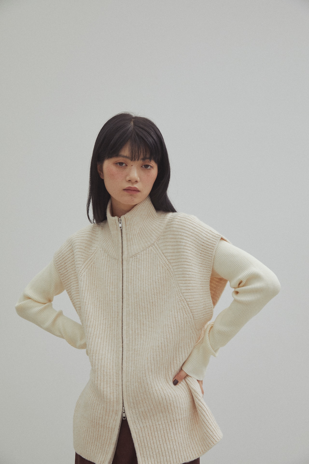 DU200001 Zip Knit Vest