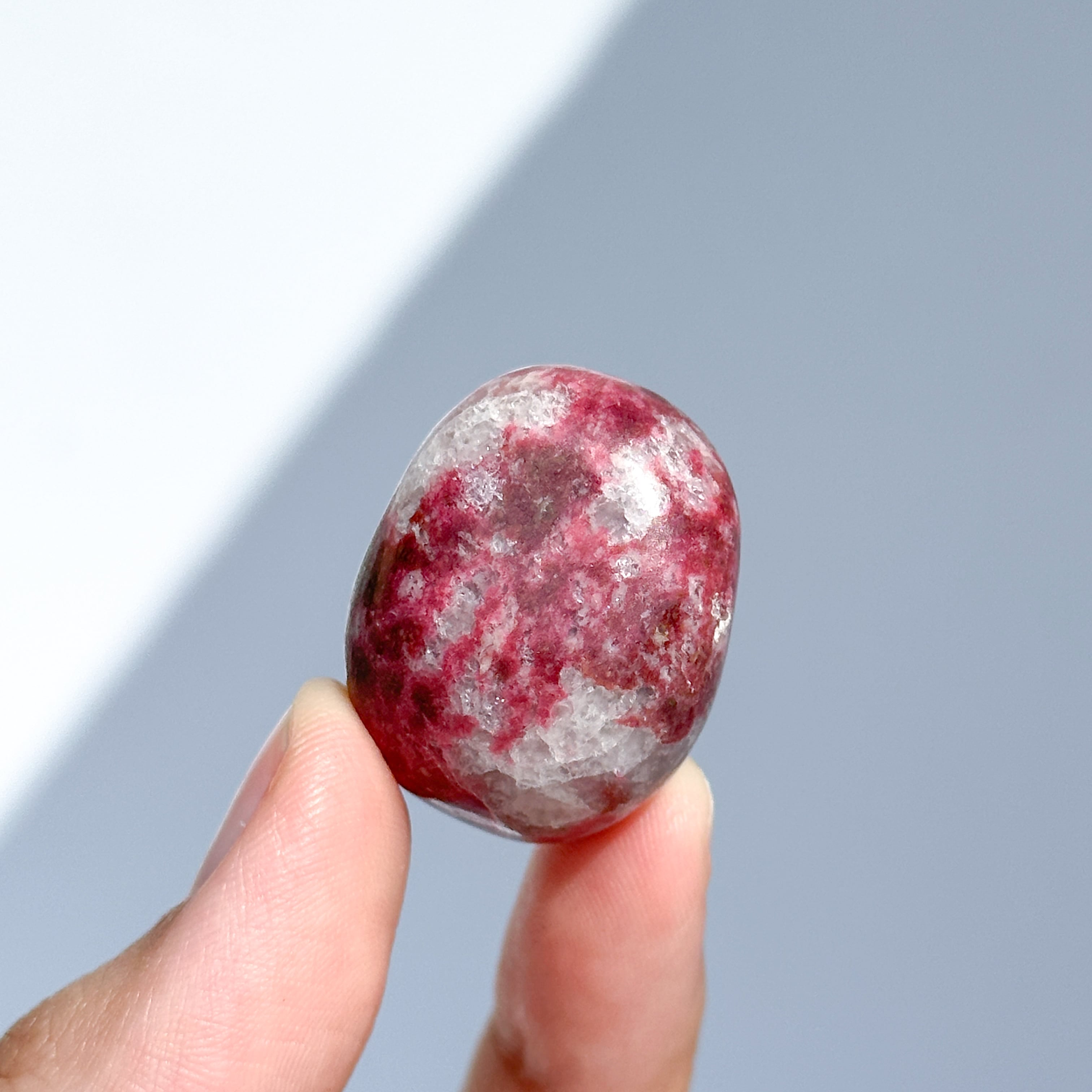 ノルウェー産チューライト タンブル22◇ thulite ◇天然石・鉱物