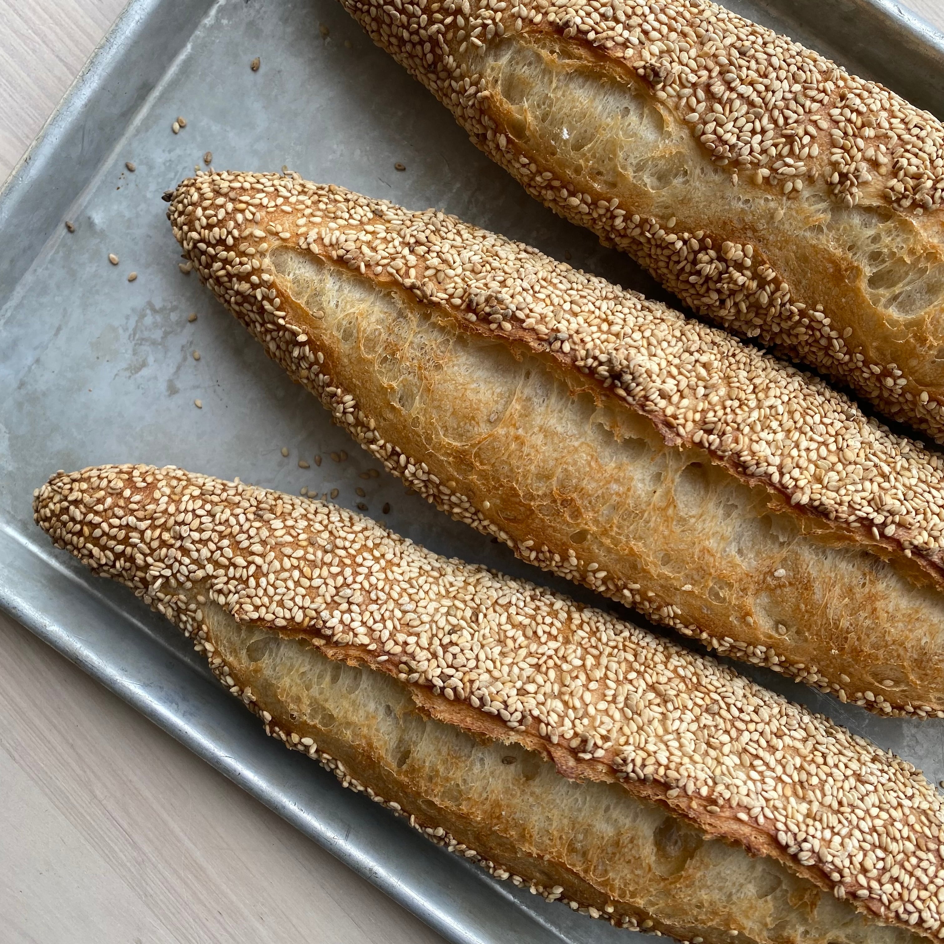 セサミバゲット | HAYAMA BREAD Club