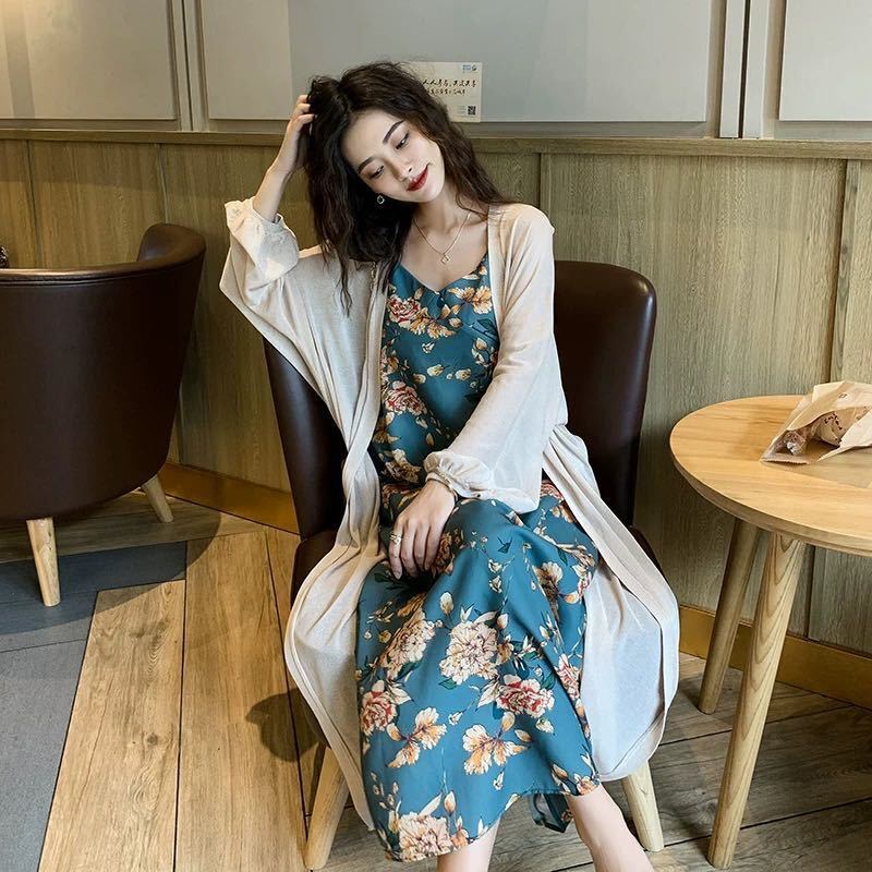 【新作】【送料無料】 2023 夏の女性の新しいスタイルのフランスのハイエンドの気質社交界のハイエンドセンスの女神スタイルの甘くてスパイシーなサスペンダードレス 0217827019069