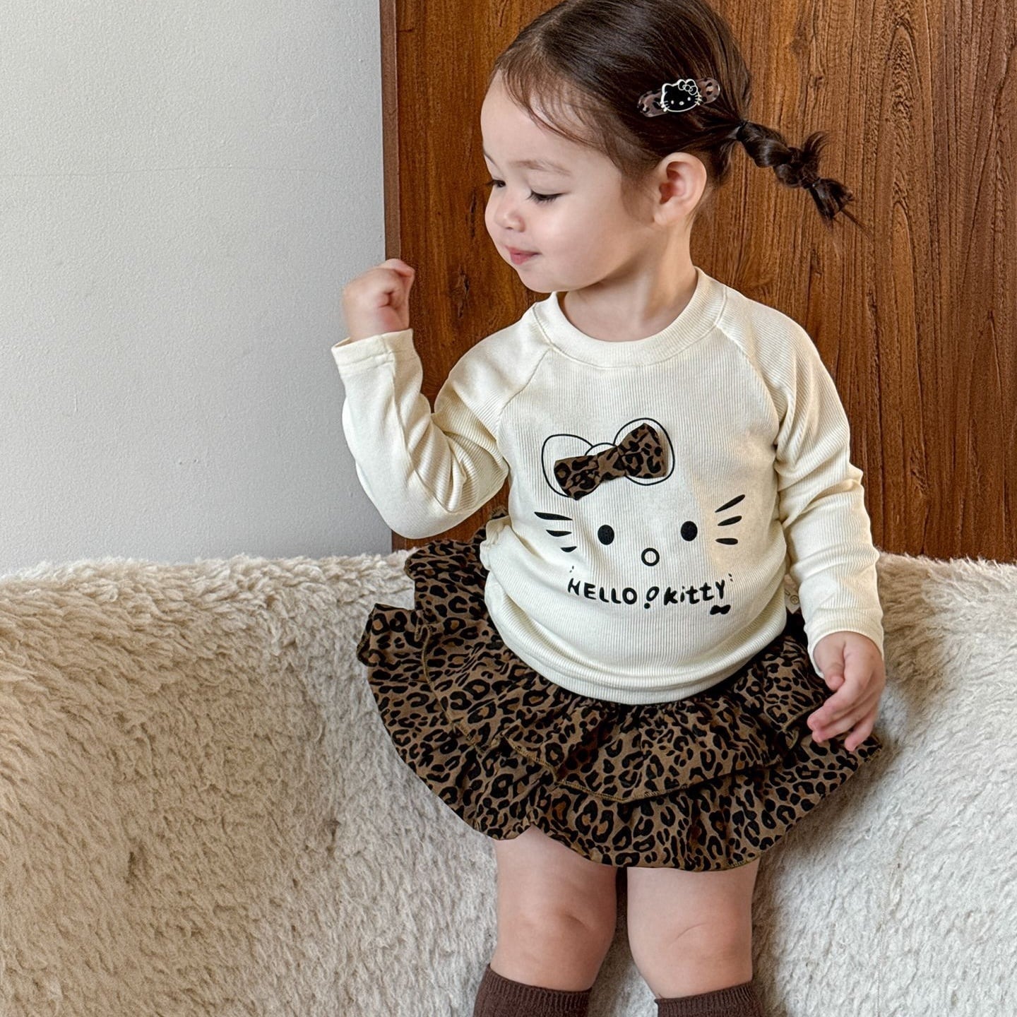 幼児キッズ女の子ヒョウ柄2点セット 人気キャラクタートップス フリル