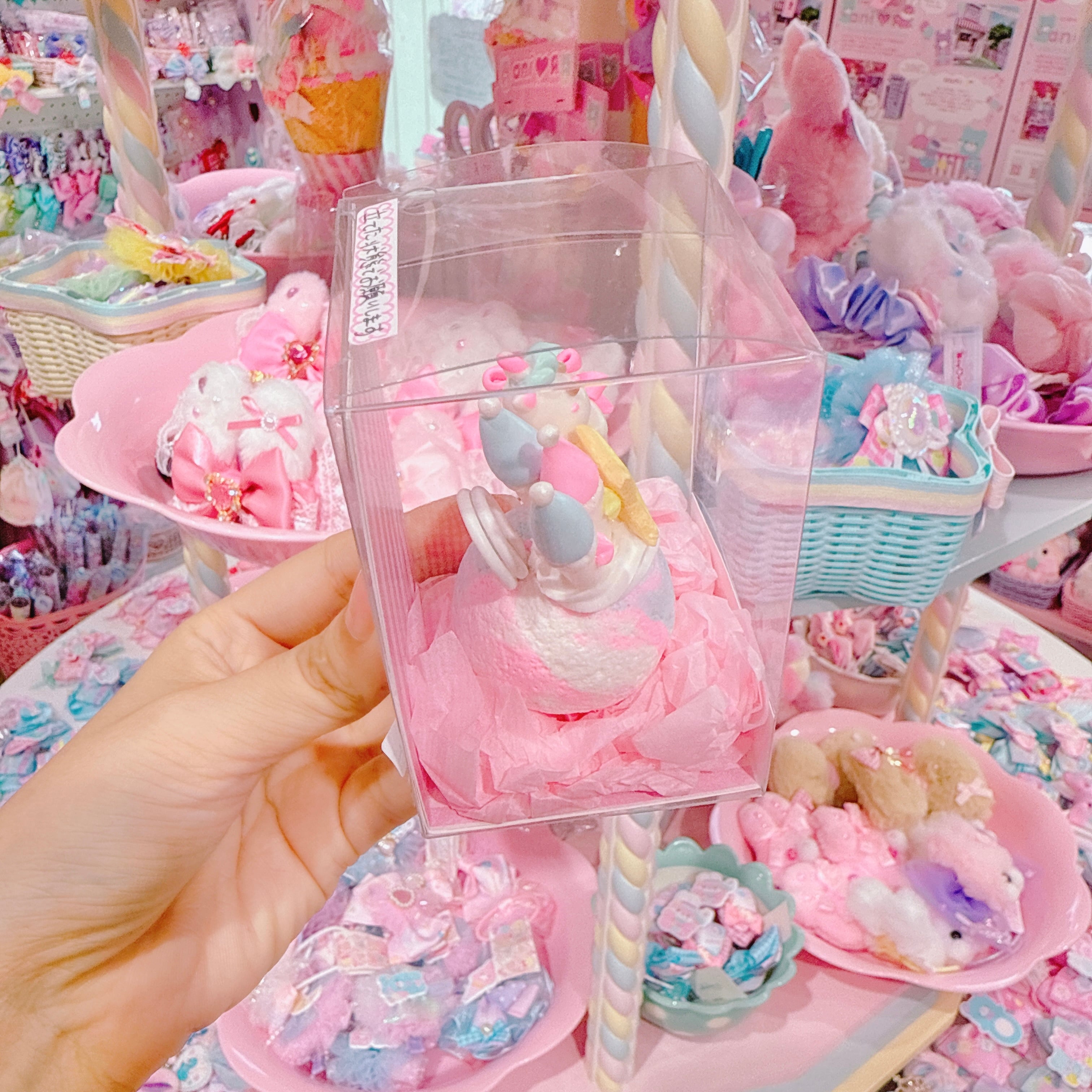 【H6】18-13ユニコーンカードスタンド(城)