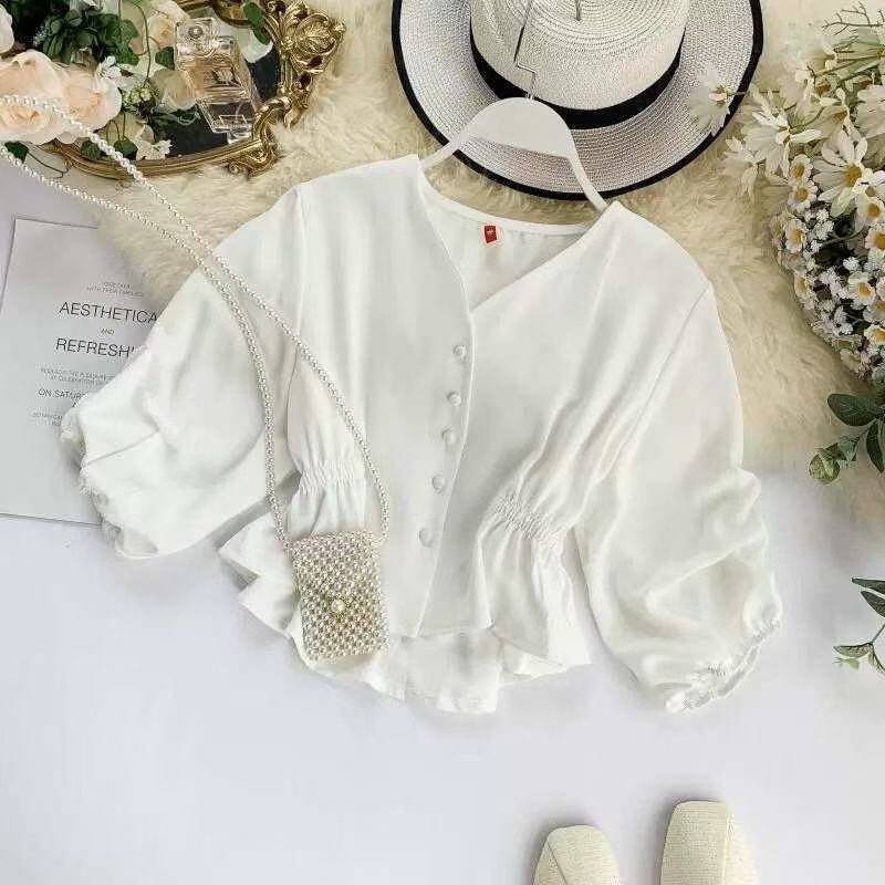 Vネックフロントボタンブラウス