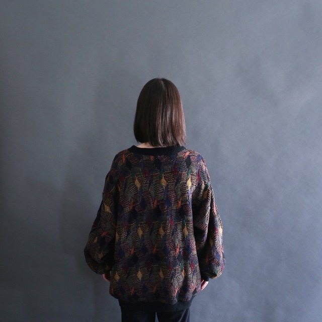 colorful noise pattern loose knit