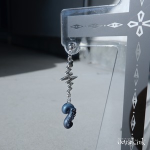 KRAKEN Heart Beat片耳ピアス/イヤリング