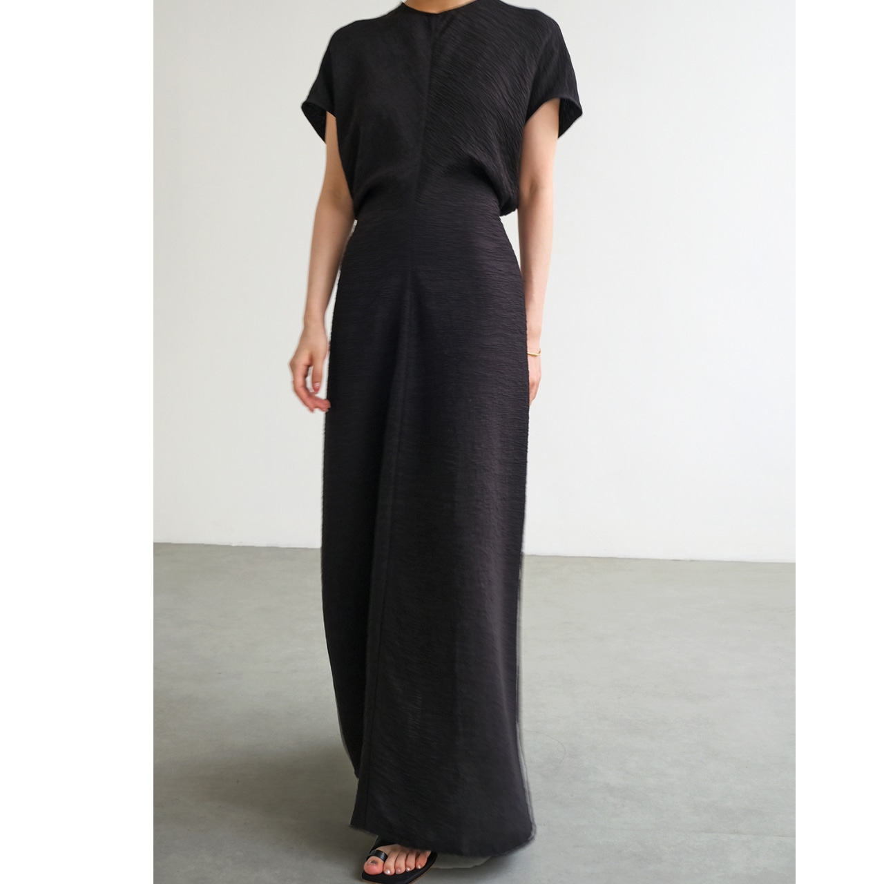 Crew neck short sleeve long dress T0261