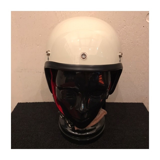 Rocket Helmet / Rocket Club  White  (with snap button)