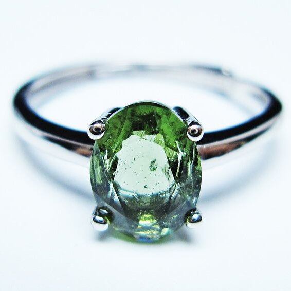 モルダバイト リング モルダウ石 指輪 フリーサイズ 12号 一点物 メール便可 [M便 1/20] 199-687