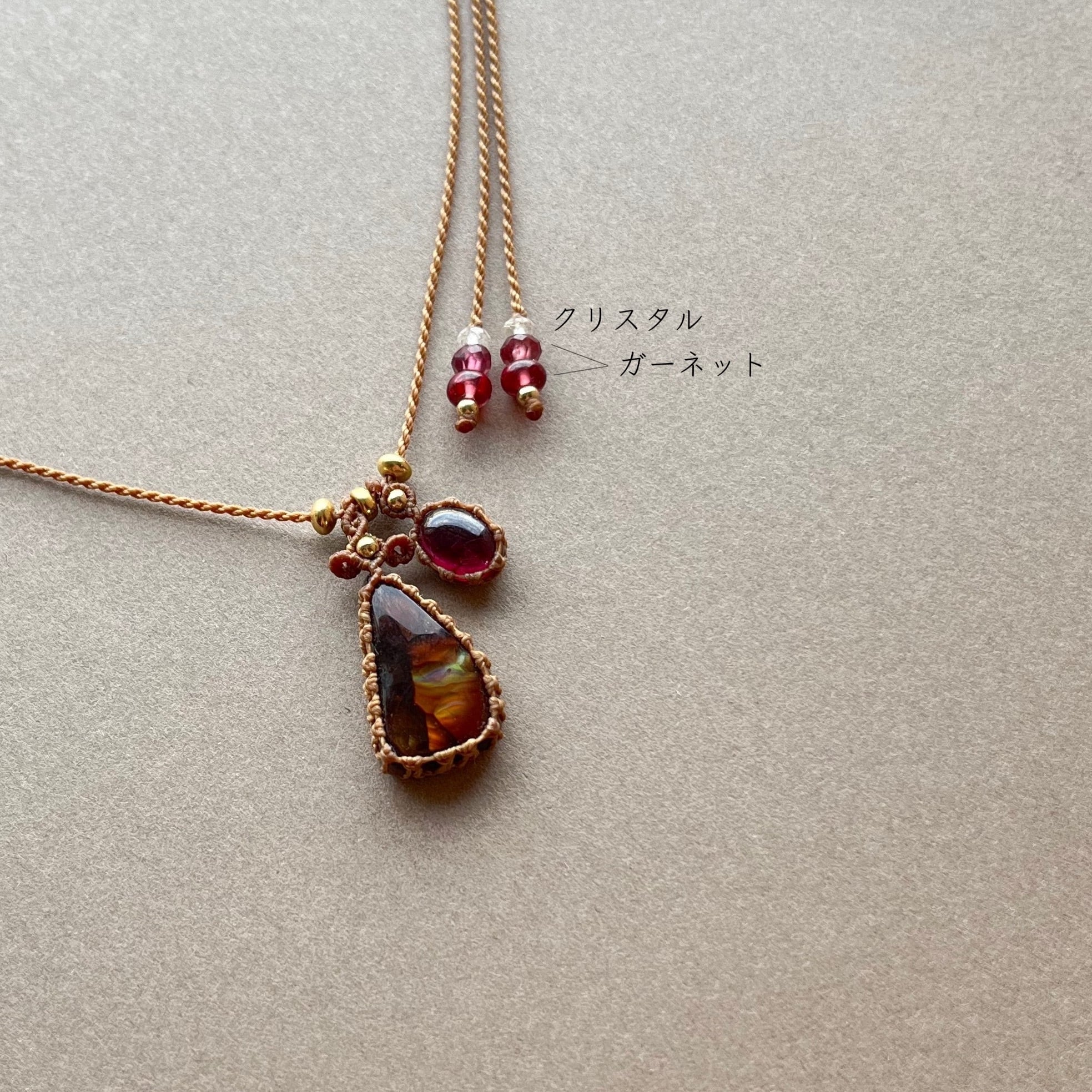 ファイヤーアゲートとガーネットのマクラメ編み 天然石ブレスレット ファイヤーアゲートとガーネットのマクラメ編み 天然石ネックレス