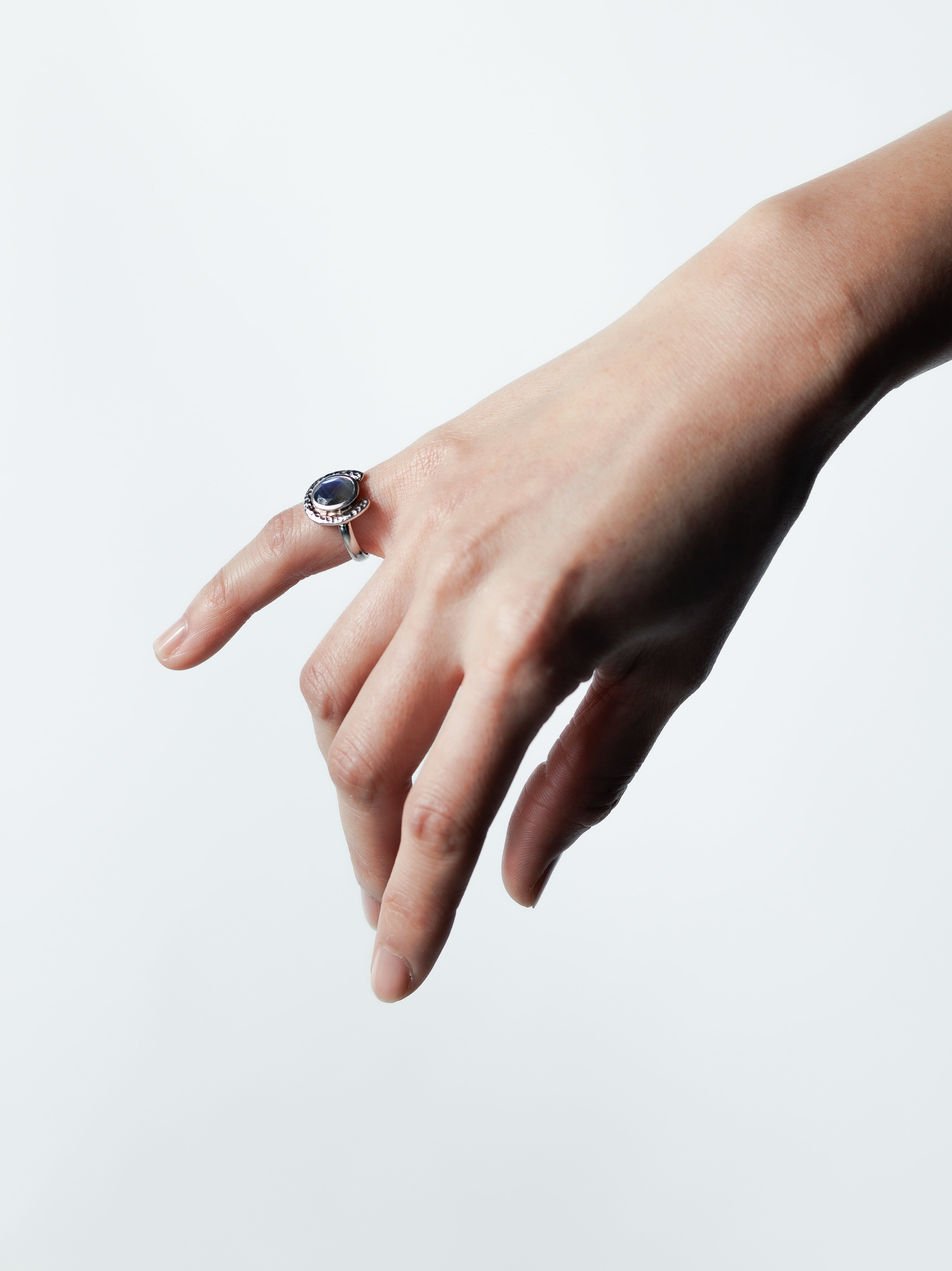 Vintage sterling silver labradorite horseshoes ring