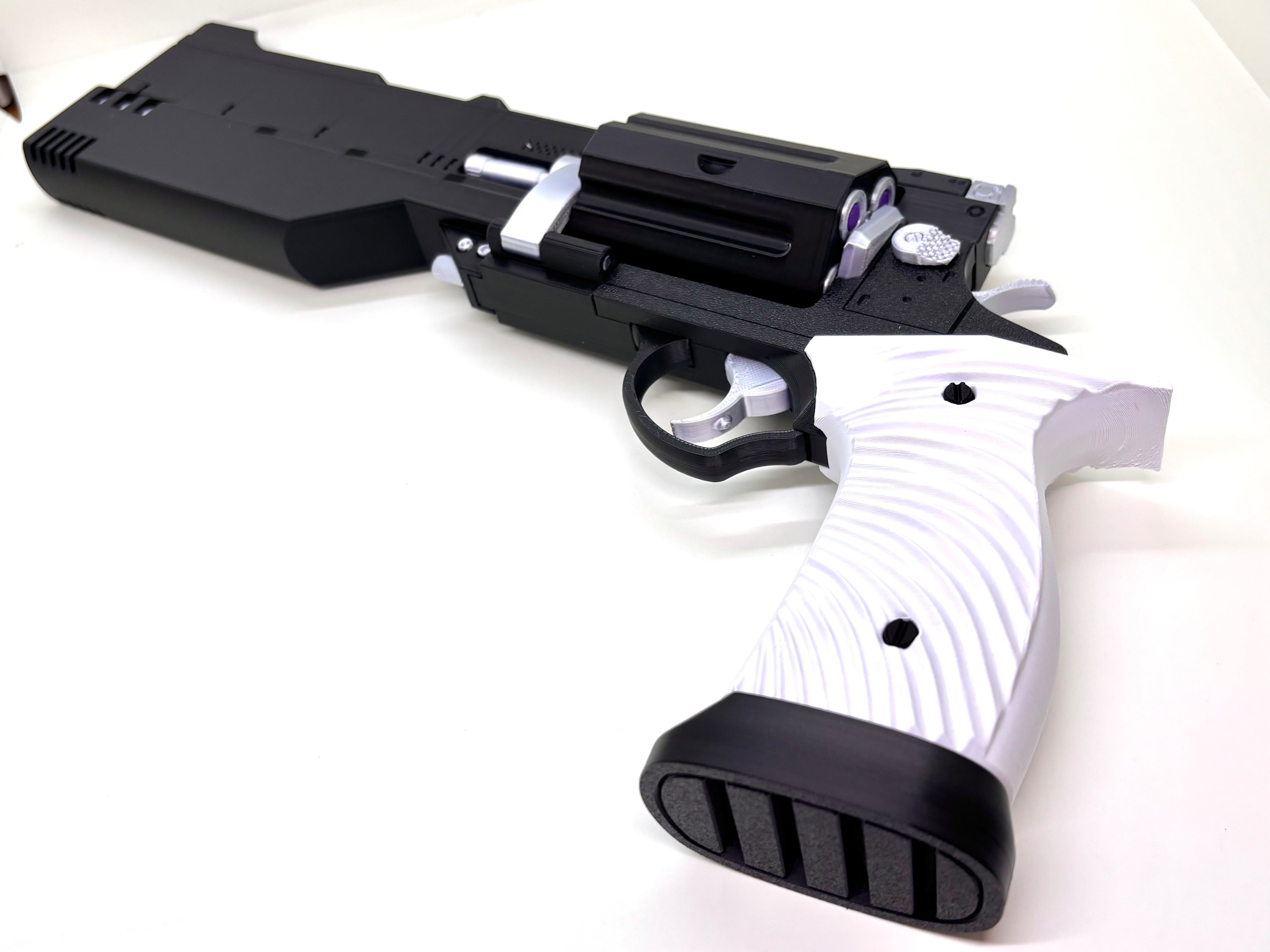 RE9 リボルバー 可動モデル(発射能力なし） 可動モデル）RE9 リボルバー 強化版(金属なし、発射機能なし） | 3D