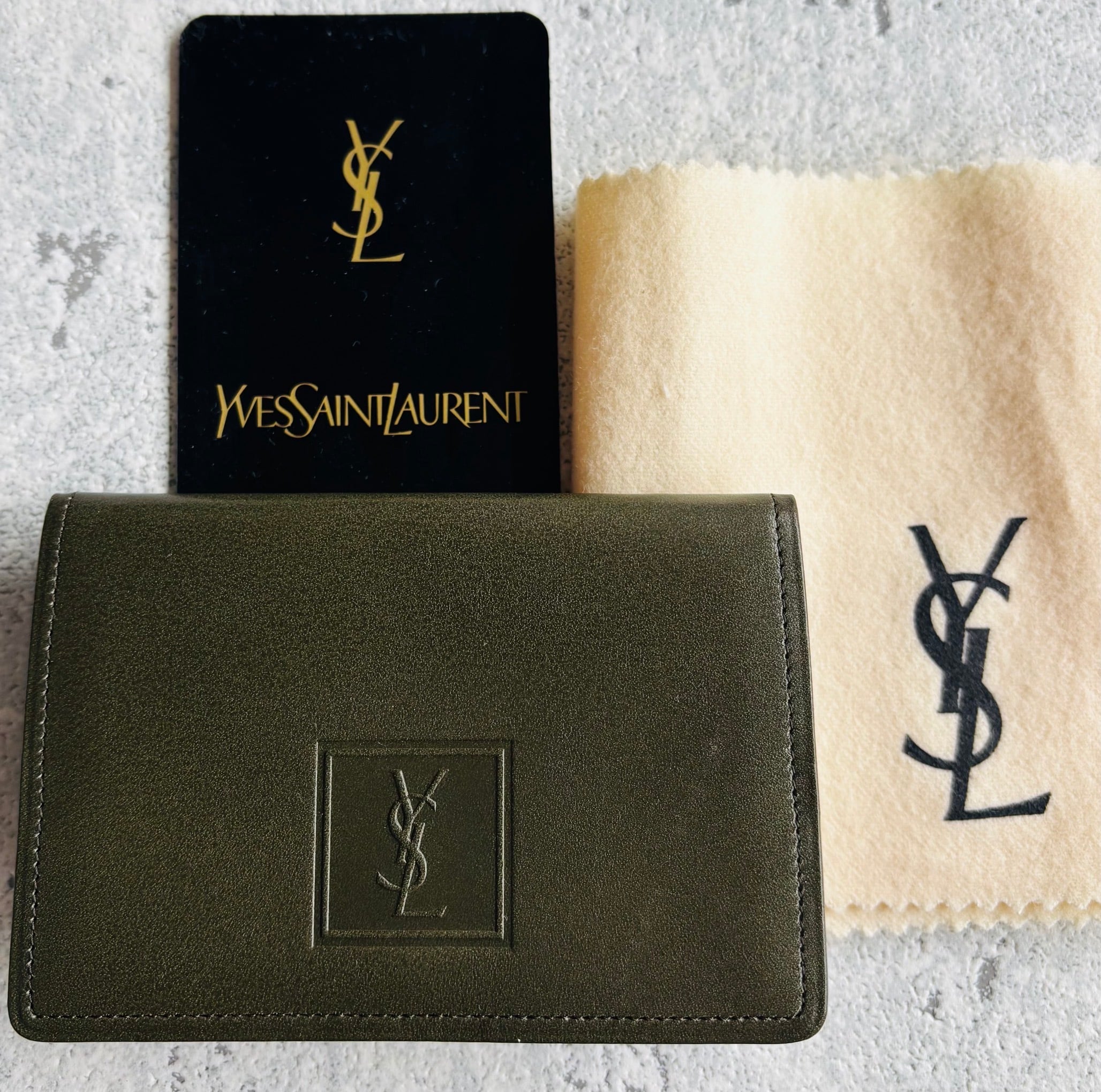 Yves Saint Laurent 多機能コインケース モスグリーン