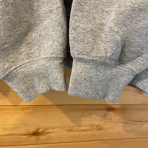 【GILDAN】ワンポイントロゴ LAKEWOOD スウェット パーカー フーディー hoodie バックロゴ M US古着