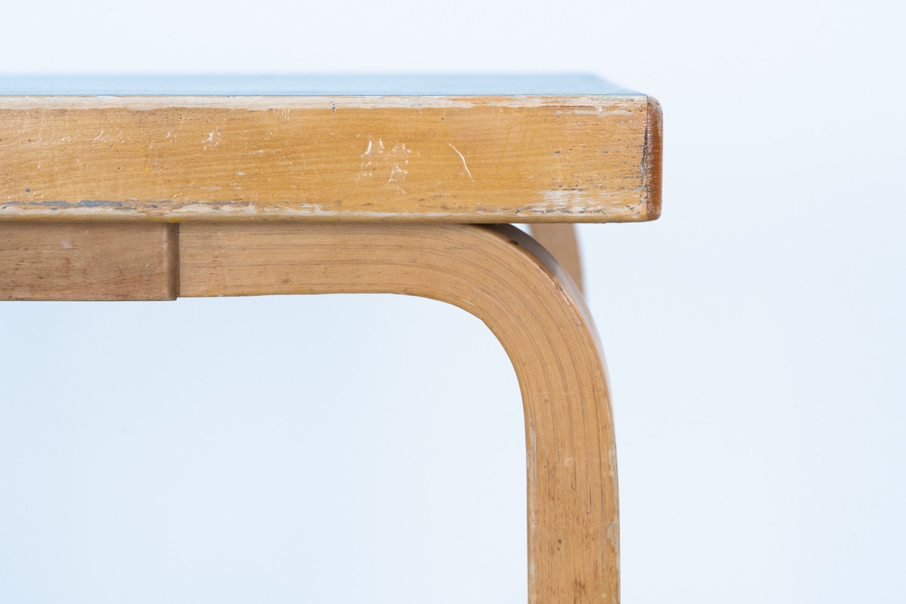 Alvar Aalto | Table blue linoleum