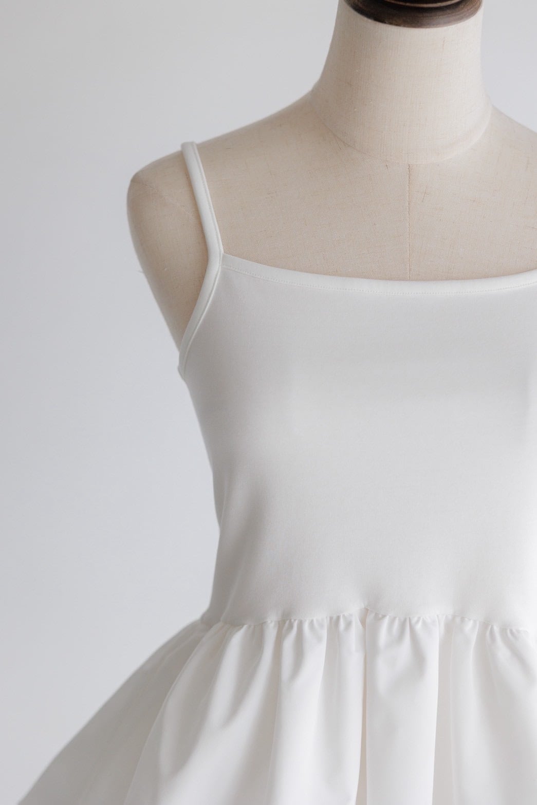 volume peplum cami【通常商品】3〜5日営業日 | pois