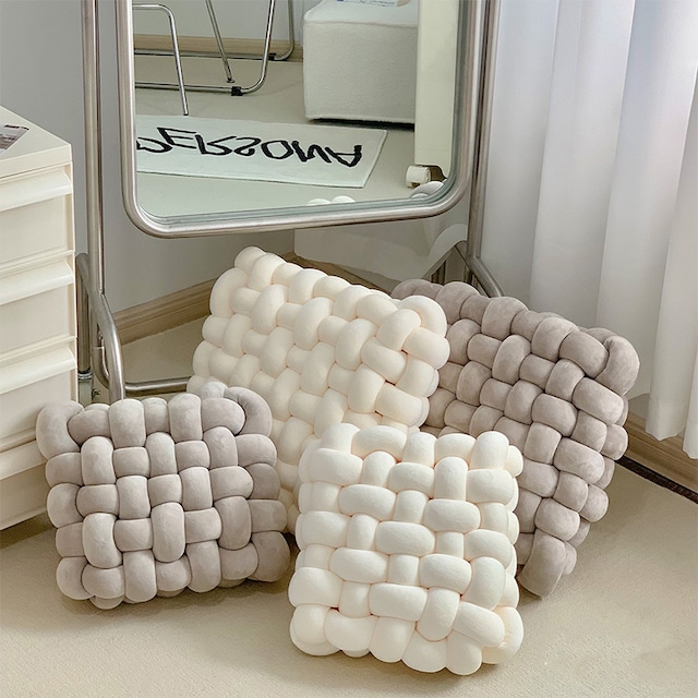 【CUSHION】結び編みクッション　Sサイズ