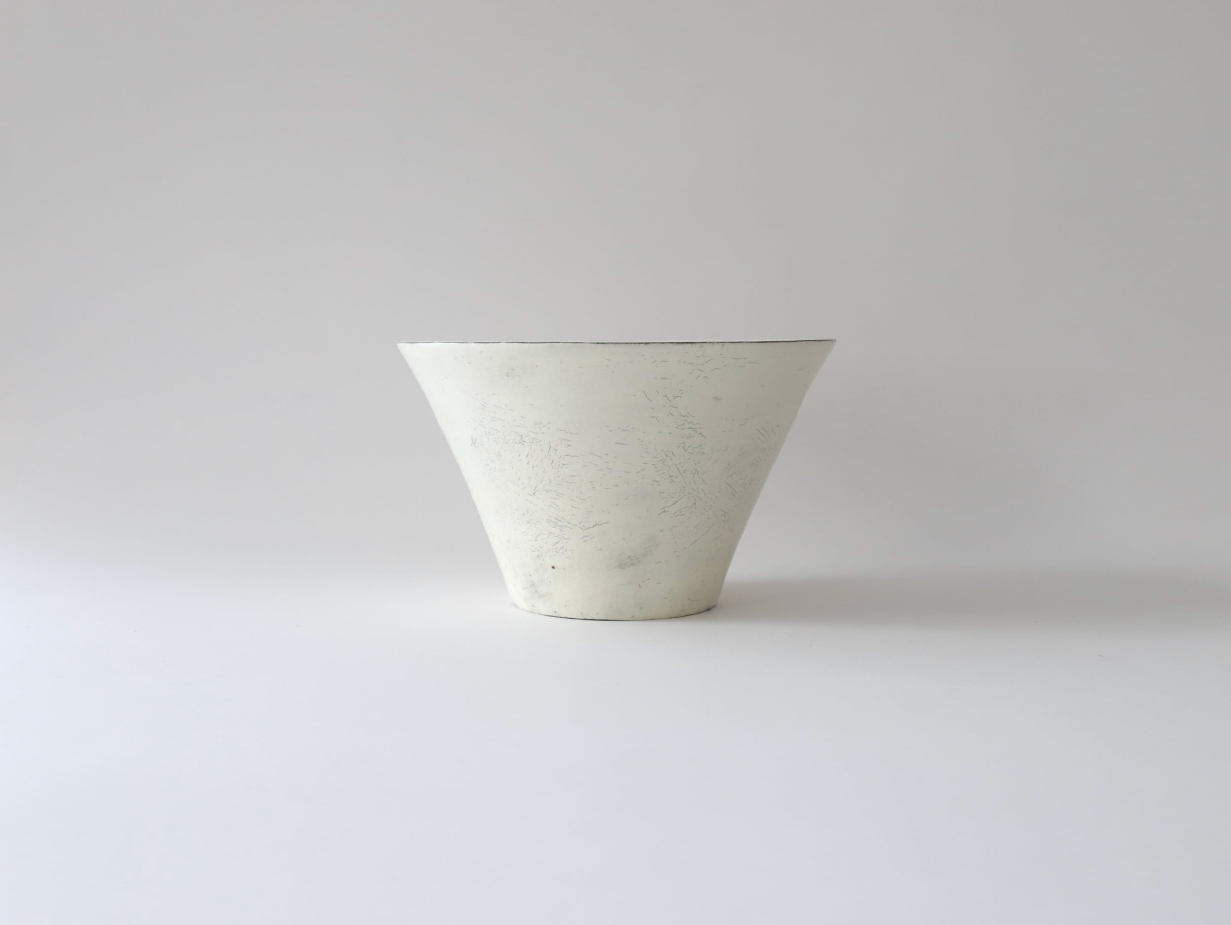 横山拓也 丸みのある碗 1 | Galerie NUAGE