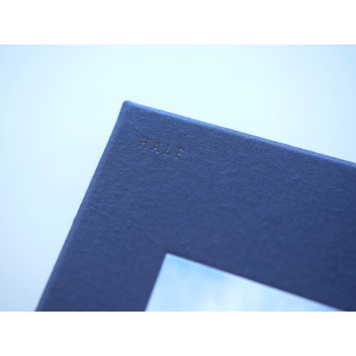 写真集『HALF × HALF』BOXセット  ver.05 （サイン入り）