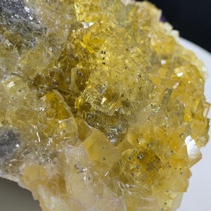 4.イエローフローライト原石クラスター