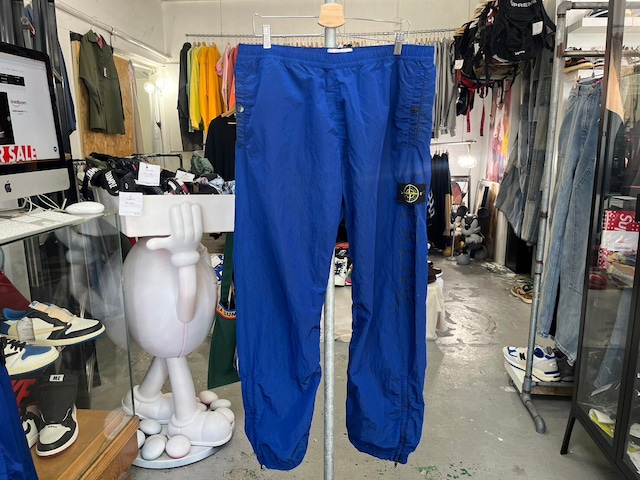 Supreme × STONE ISLAND NYLON METAL TRACK PANT ROYAL LARGE 46612