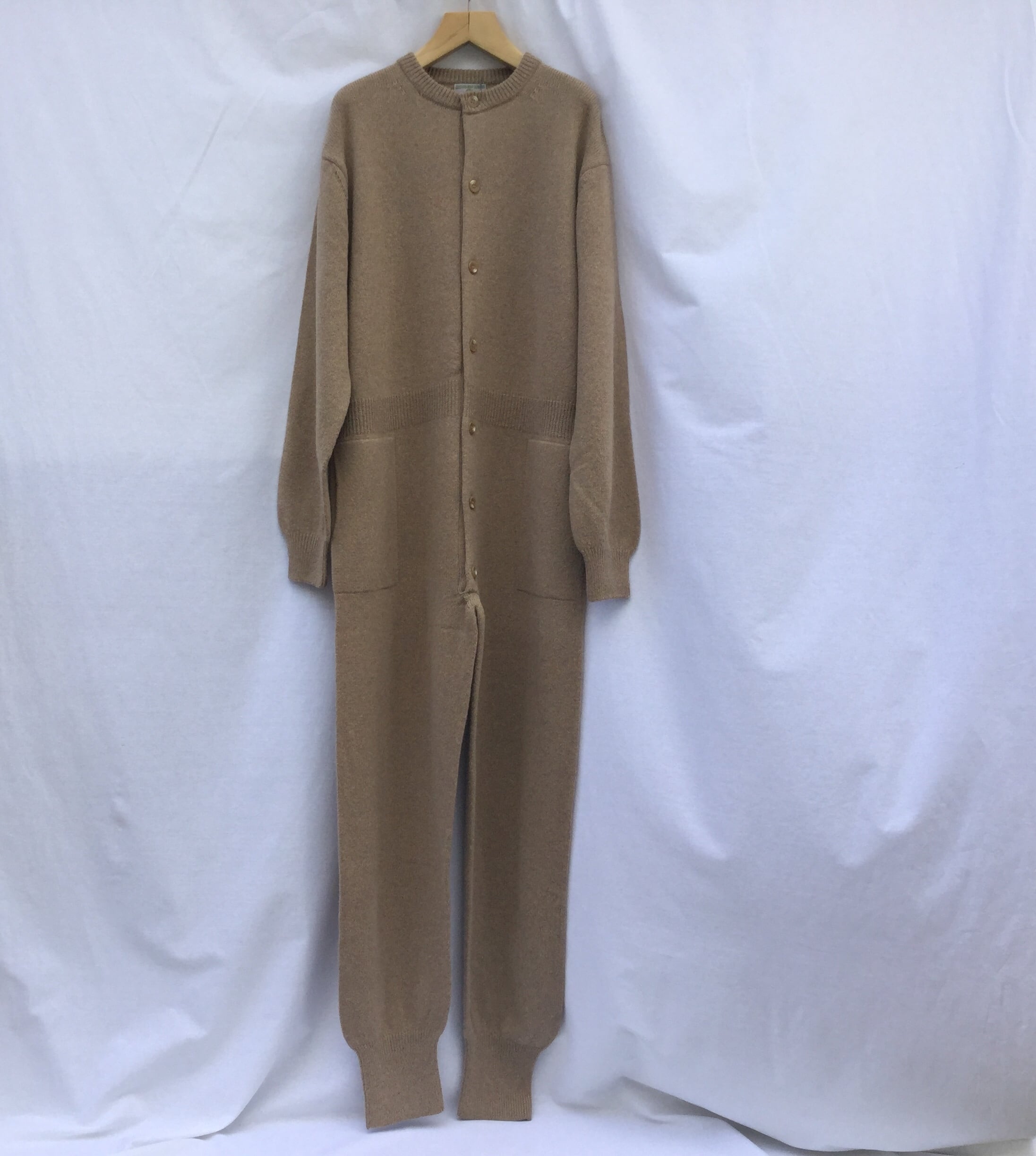 HOMELESS TAILOR ALL IN ONE | vrealitybolivia.com