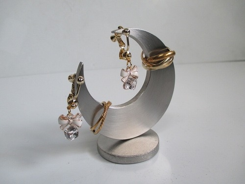 かわいい~三日月ピアス・イヤリング・リング、アクセサリースタンド(穴無し)