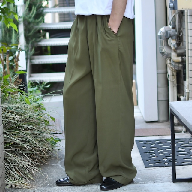 NEW・GEN drape silhouette wide 2tuck slacks khaki NEW・GEN drape silhouette wide 2tuck slacks khaki