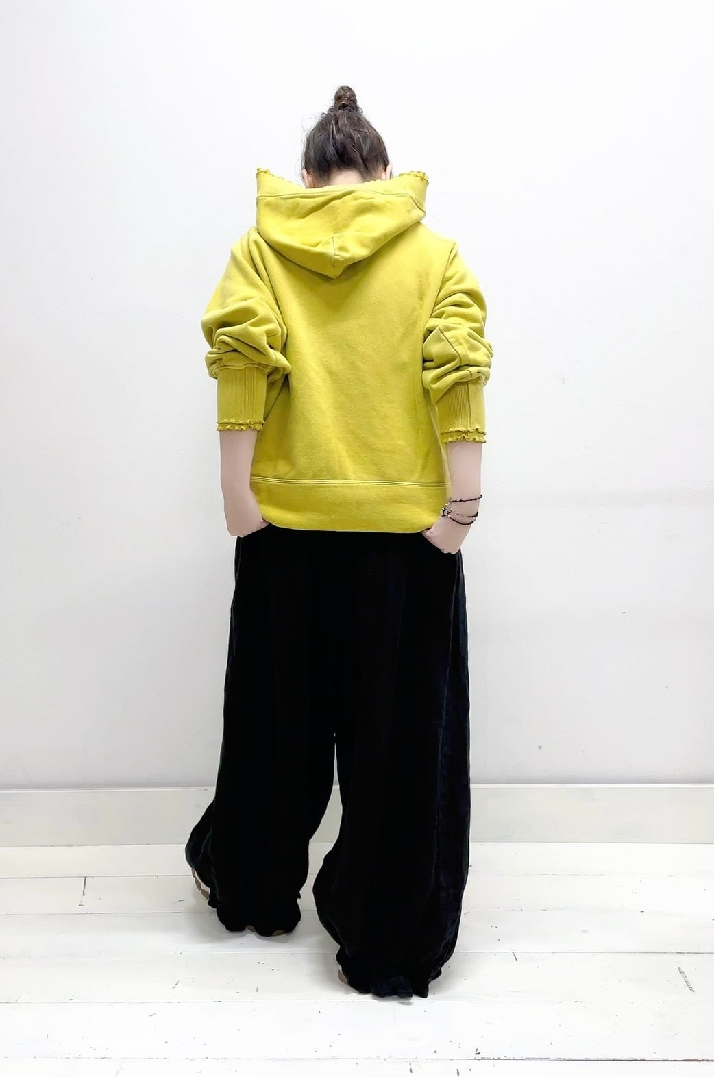 SHISHIKUI CRUSHED プルオーバースウェット L.YELLOW SHISHIKUI CRUSHED プルオーバースウェット L.YELLOW SHISHIKUI