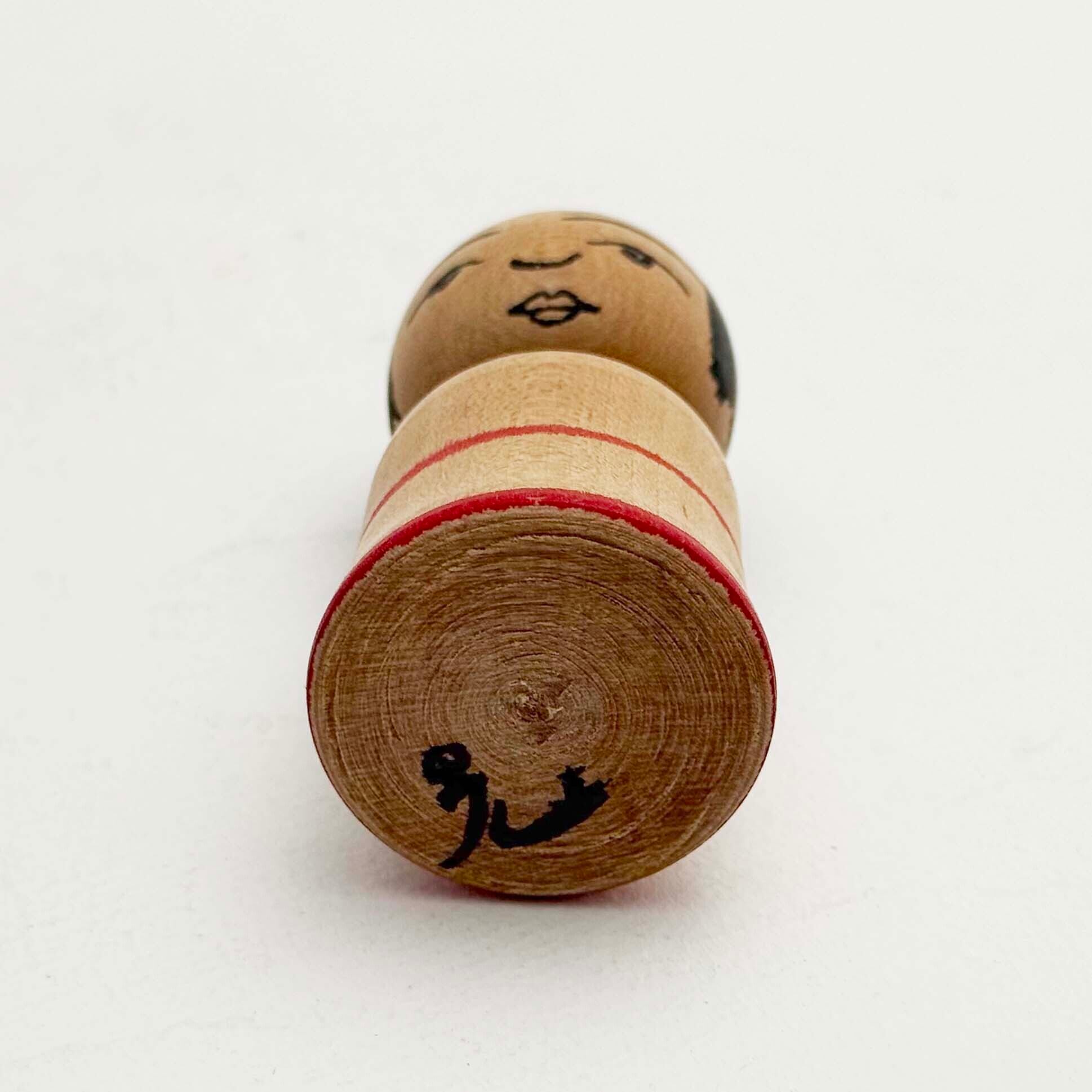 今晃工人 / 小寸こけし(赤い帯)