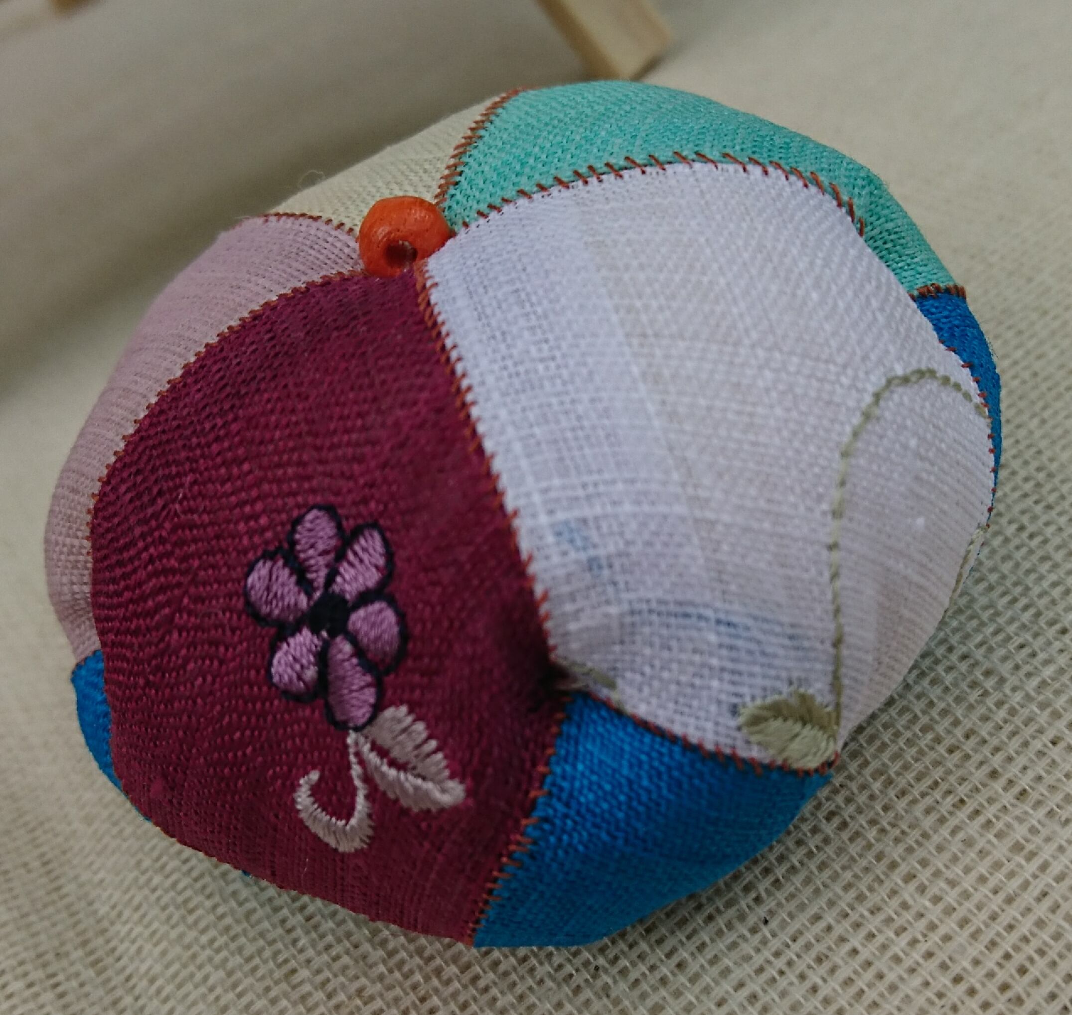 「ベルギーリネンと花刺繍」ポジャギ ポジャギ針山 花もよう | MA27thcafe