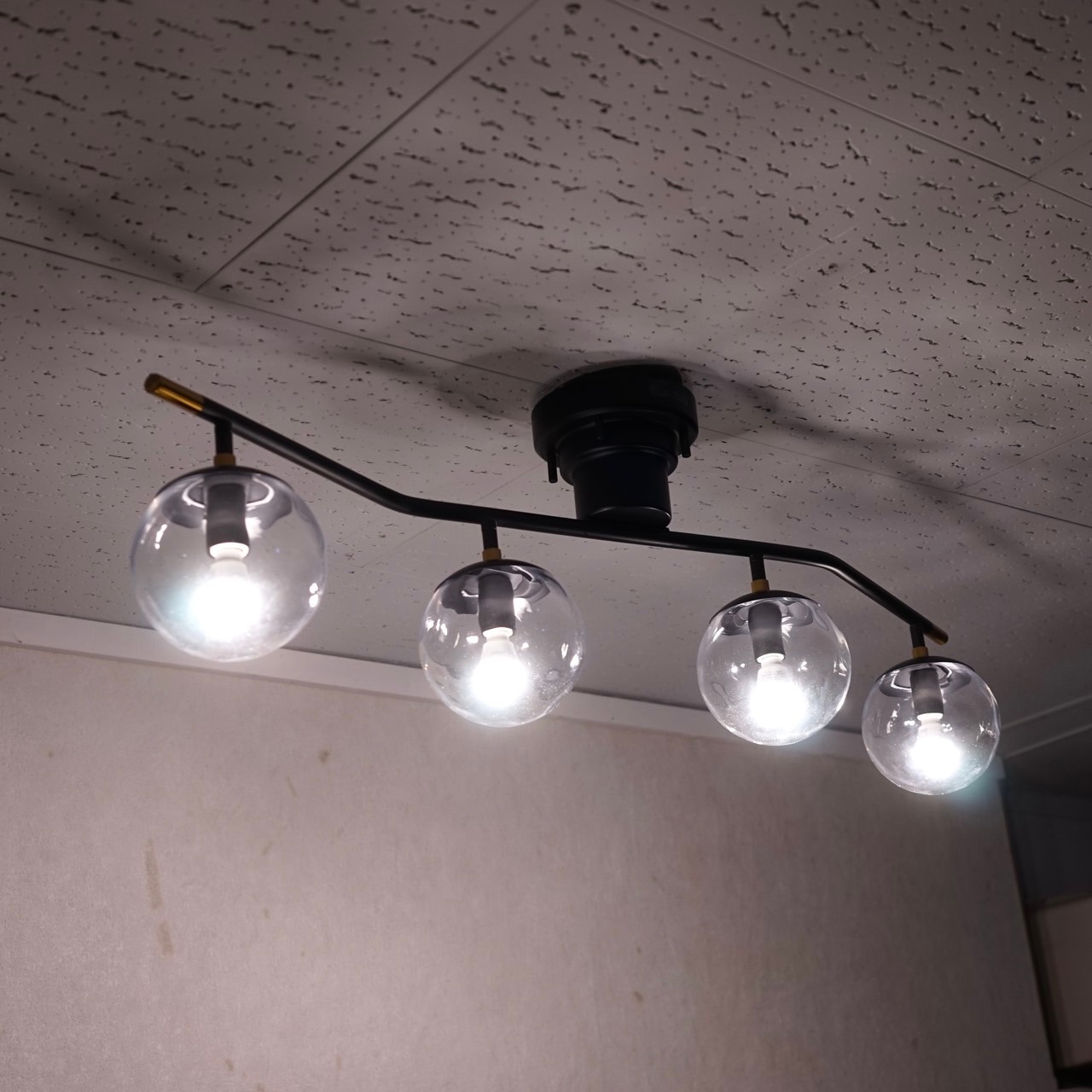 INTERFORM インターフォルム Heroult エルー LT-4267 シーリングライト 天井照明 ガラス 4灯 ブラック モダン 北欧 ミッドセンチュリー