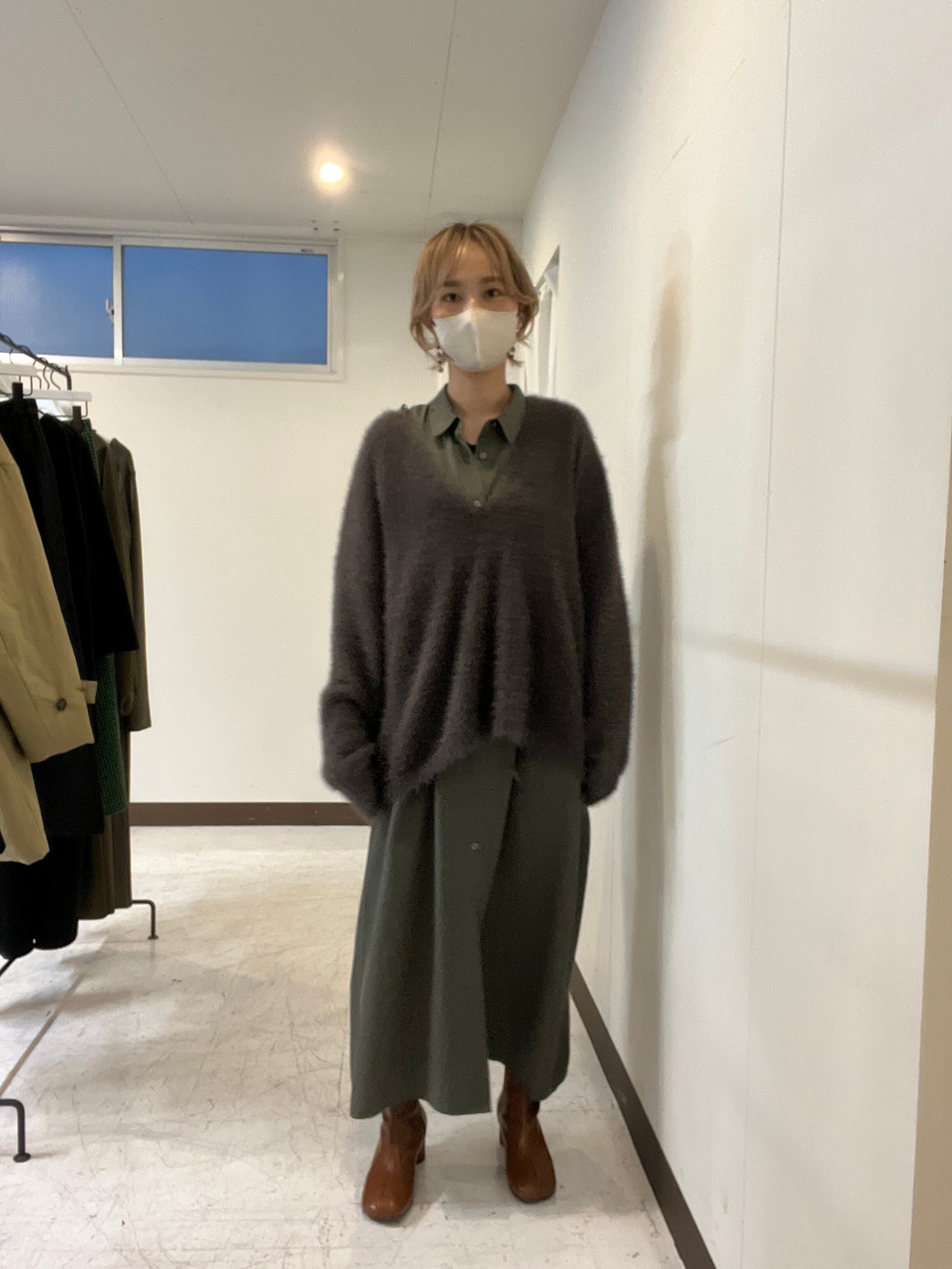 【CHIGNON】フェザーニットVネックプルオーバー