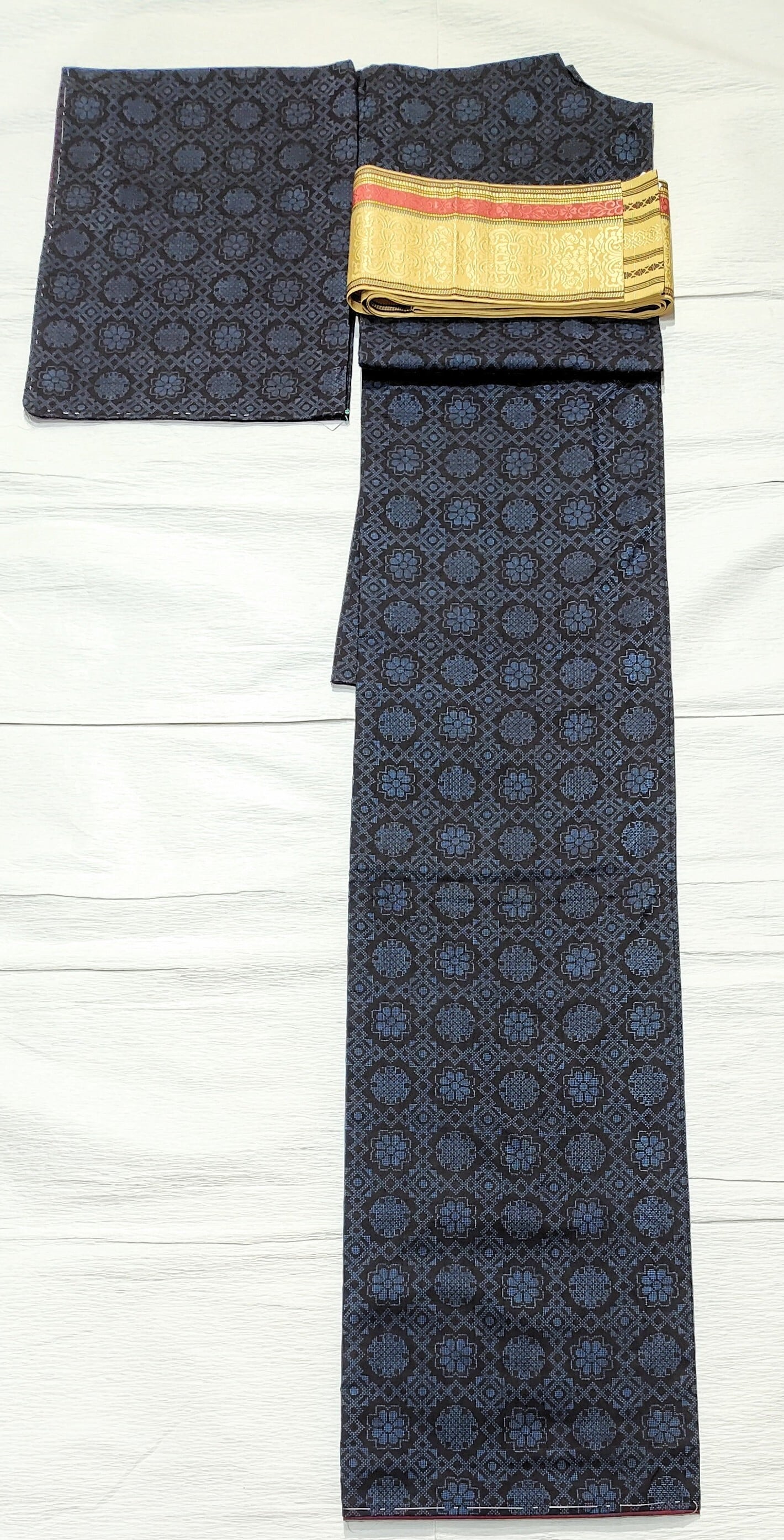 平和屋着物●結城紬　色無地　京紫色　正絹　逸品　AABG6636cs 平和屋着物○結城紬 色無地 紫鼠色 正絹 逸品 AABH0629fyの通販 by