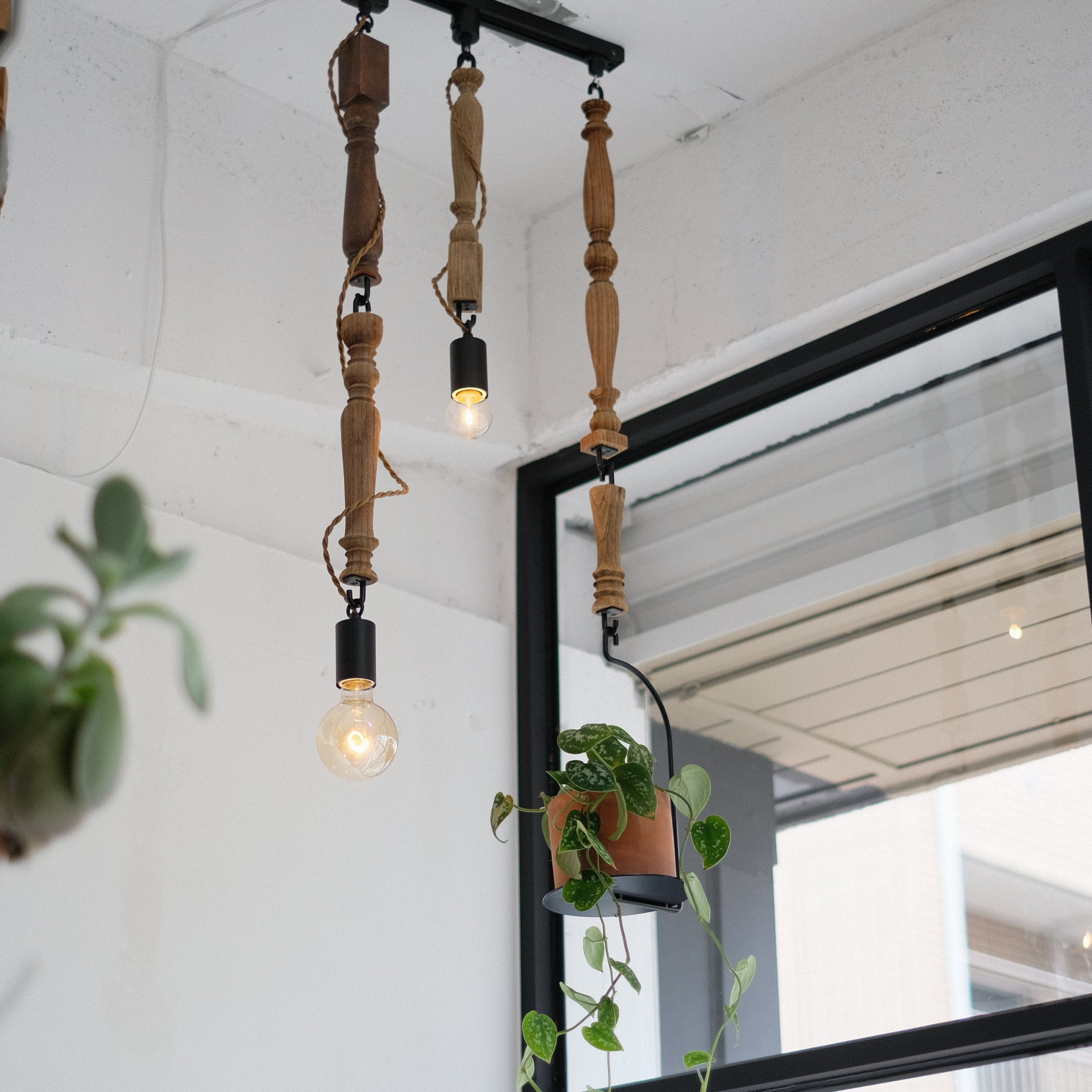 VONA wooden spindle PENDANT LAMP[SINGLE] | WEST VILLAGE TOKYO