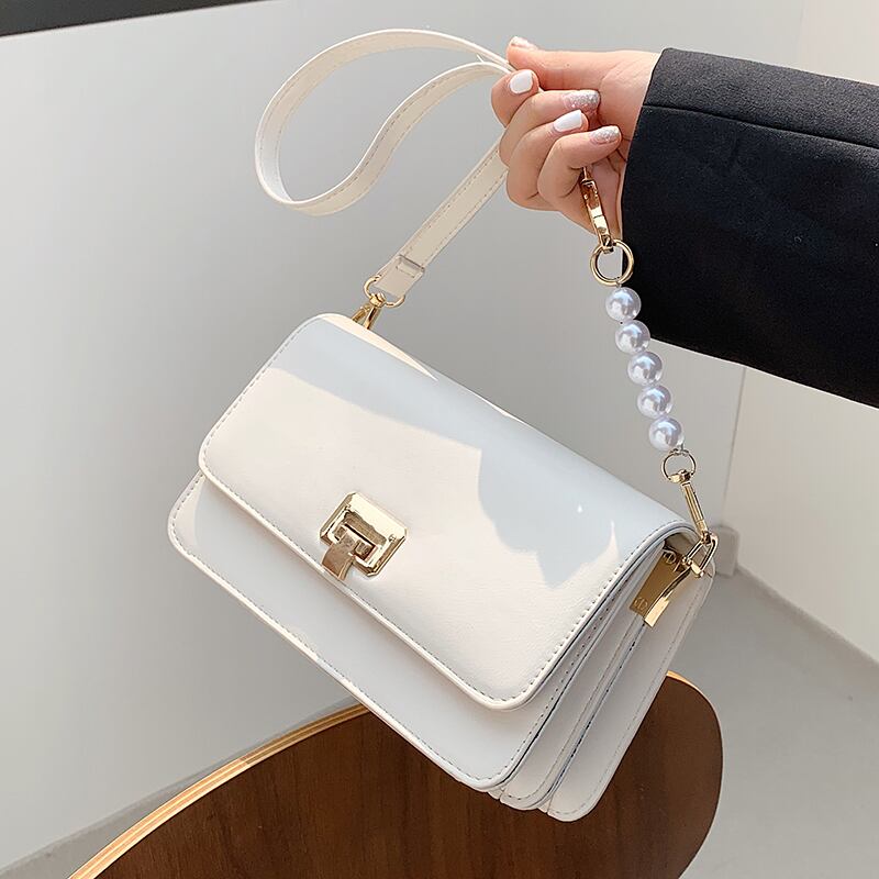 レッドスタイルサマーパールチェーン 夏物 真珠 スクウェア メッセンジャーバッグ Tiancai_Wing_Bag32980912808