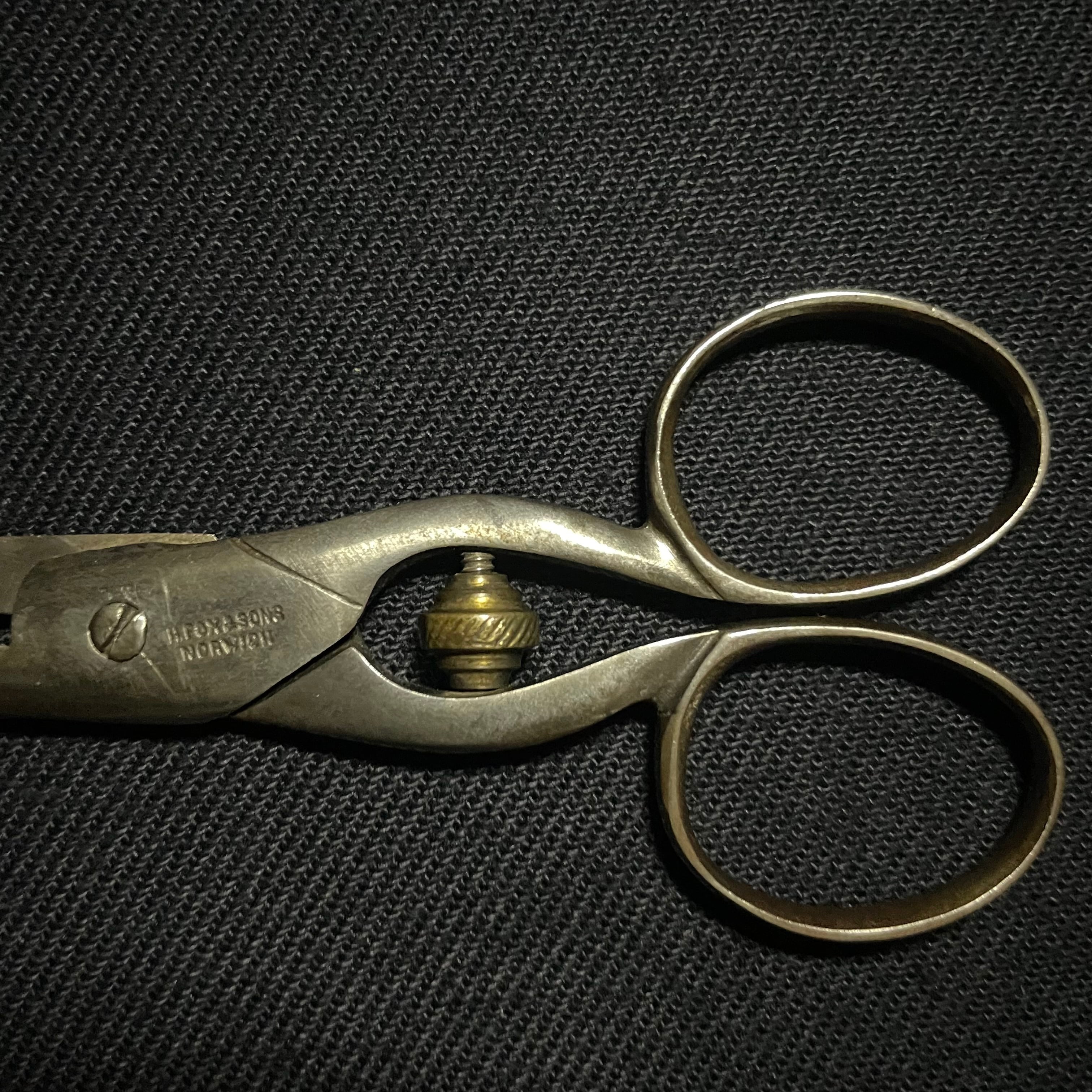 Antique/ Vintage Scissors/H. Fox & Sons Norwich/ハサミ | quelque