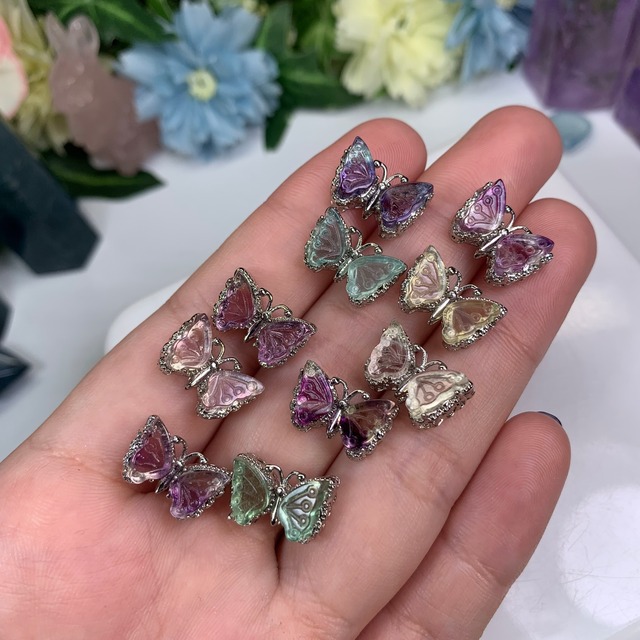 在庫処分セール☆7.  10個セット☆フローライト蝶々・縦横貫通穴☆パーツ