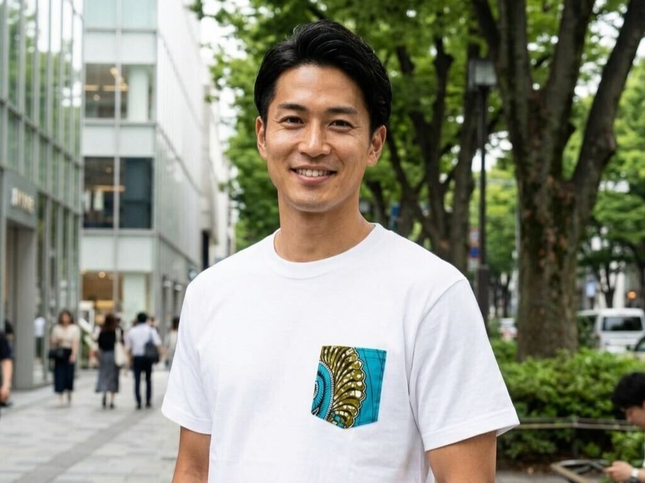 【売上の一部を寄付】アフリカ布ポケットTシャツ（XLサイズ）