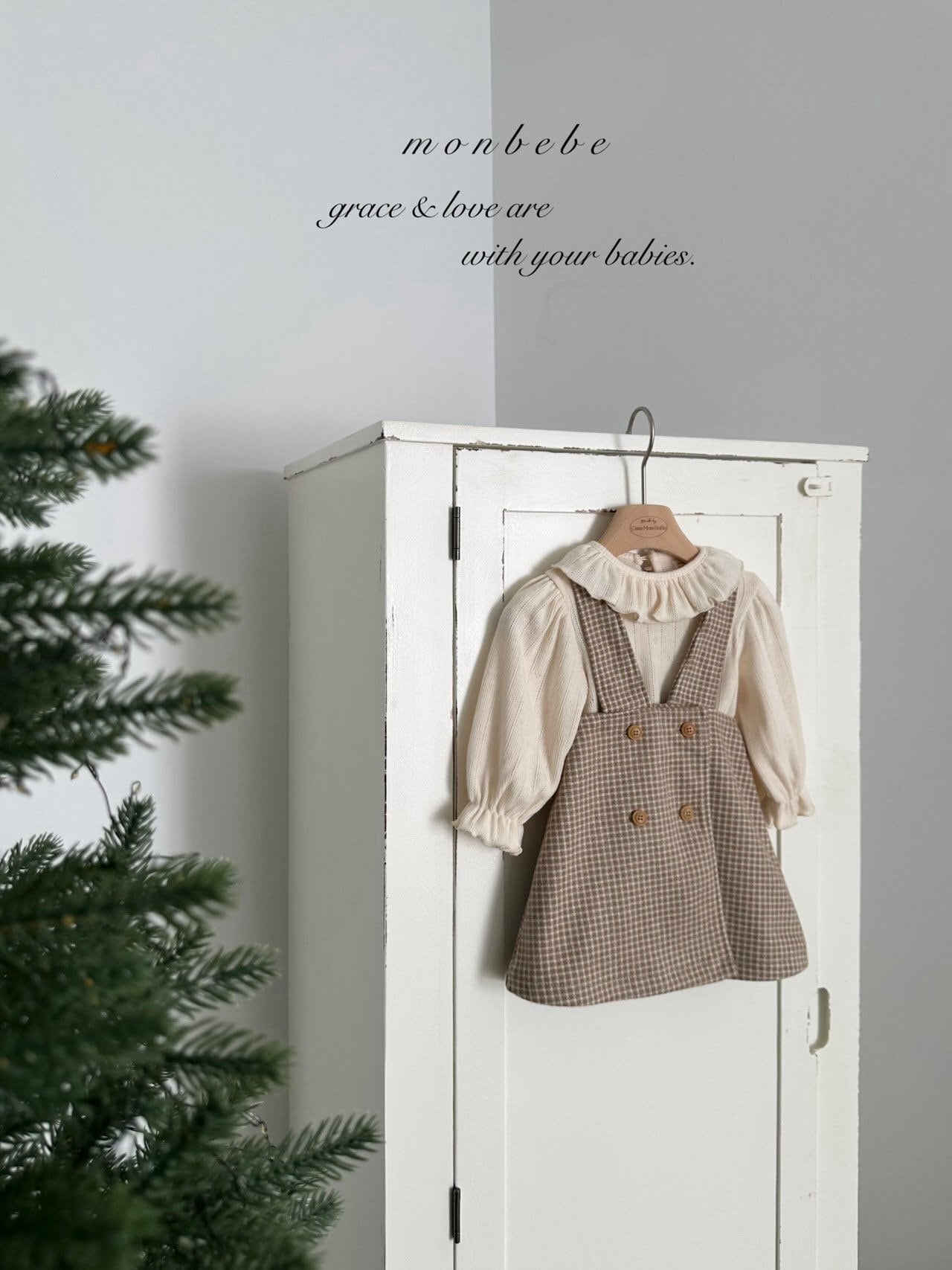 【即納】ジョイフリルTシャツ / monbebe