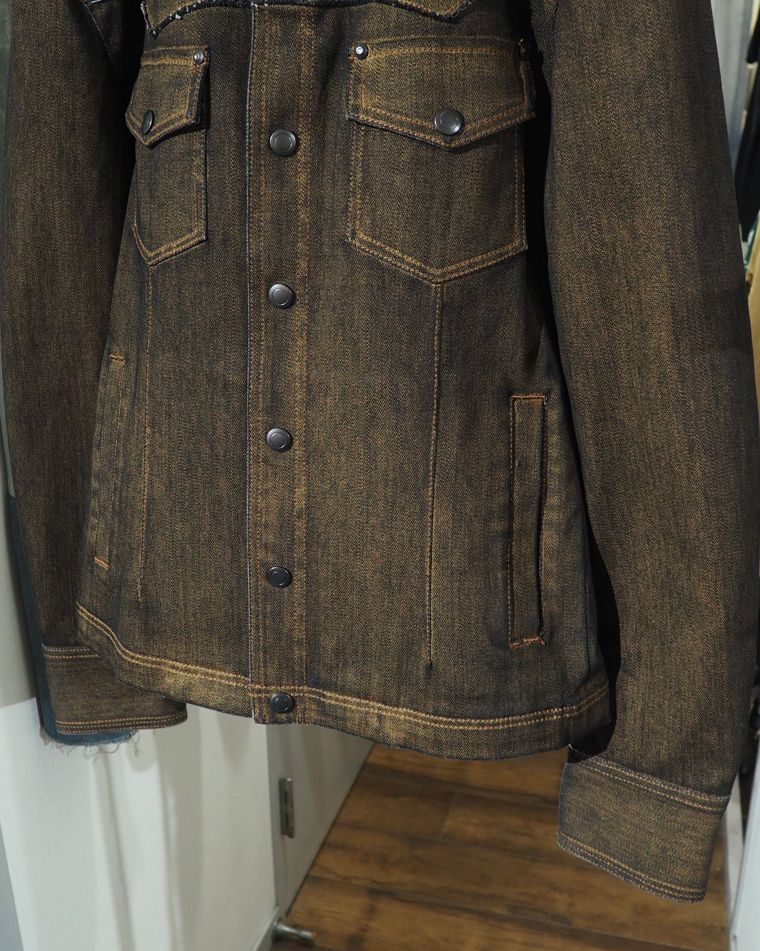 " ELLE HOMME " Beautiful Coating Processing × Western Details Denim Trucker Jacket