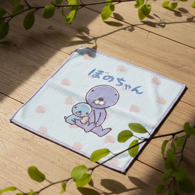 ぼのぼの　ぼのちゃん両面印刷ハンカチ（ぼのぼのあかちゃんミニタオル）
