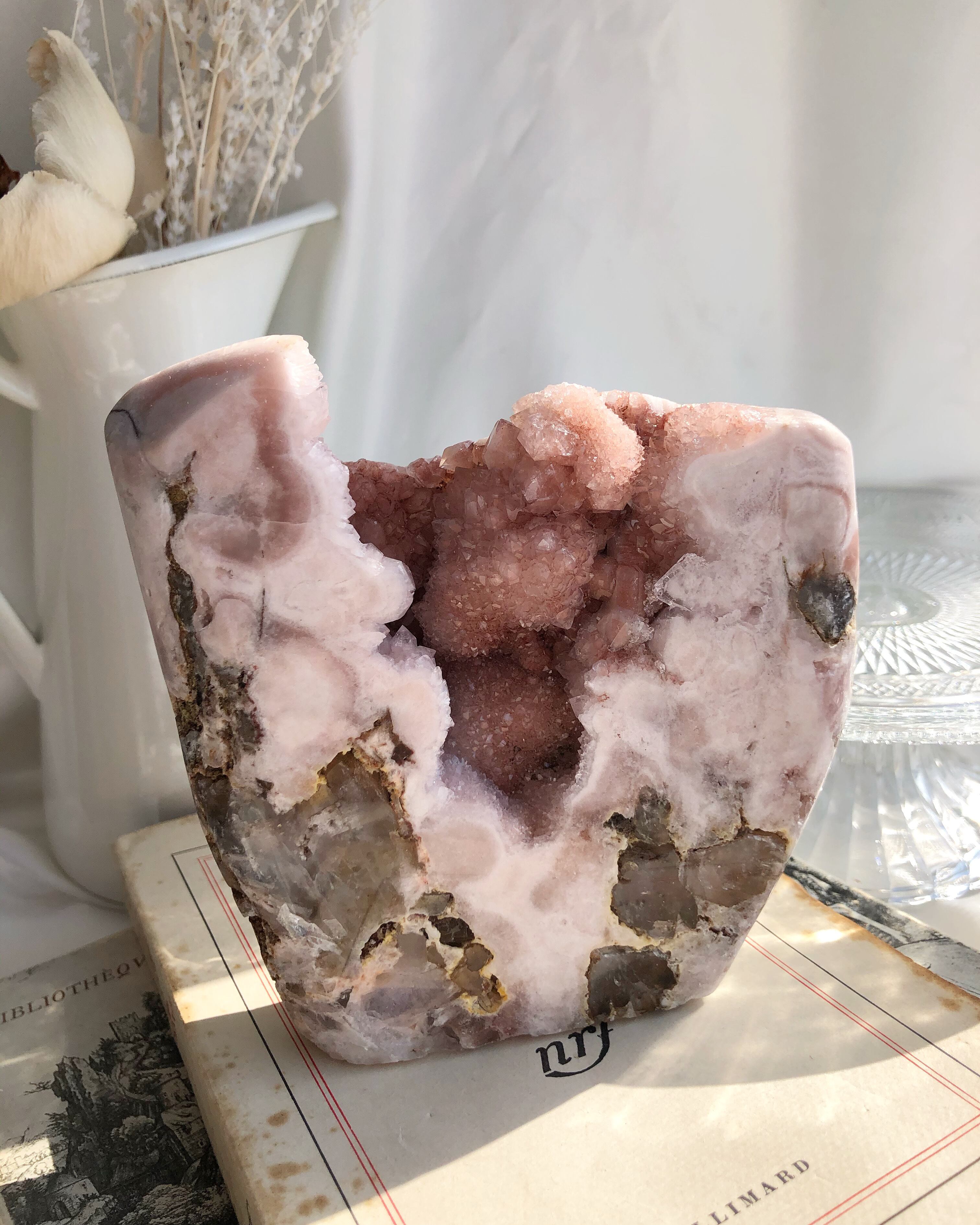 ピンクアメジスト フリーフォーム J 〈天然石・鉱物・パワーストーン