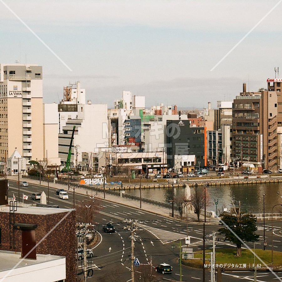 初冬の釧路市ロータリー付近（フィルム撮影）　 Near Kushiro city rotary in early winter (film shooting)