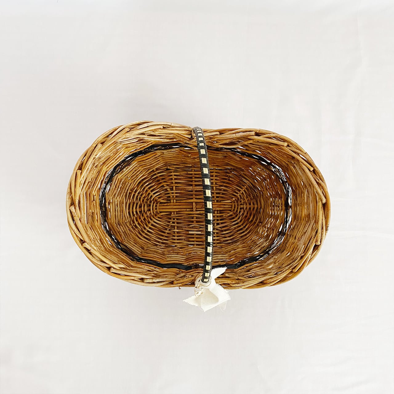 Arorog black handle basket