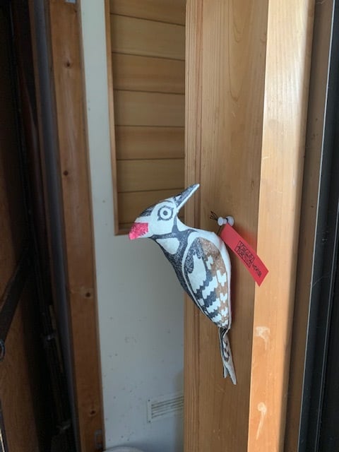 きつつき赤（赤げら） 木版手染めぬいぐるみ 野鳥シリーズ | 真工藝