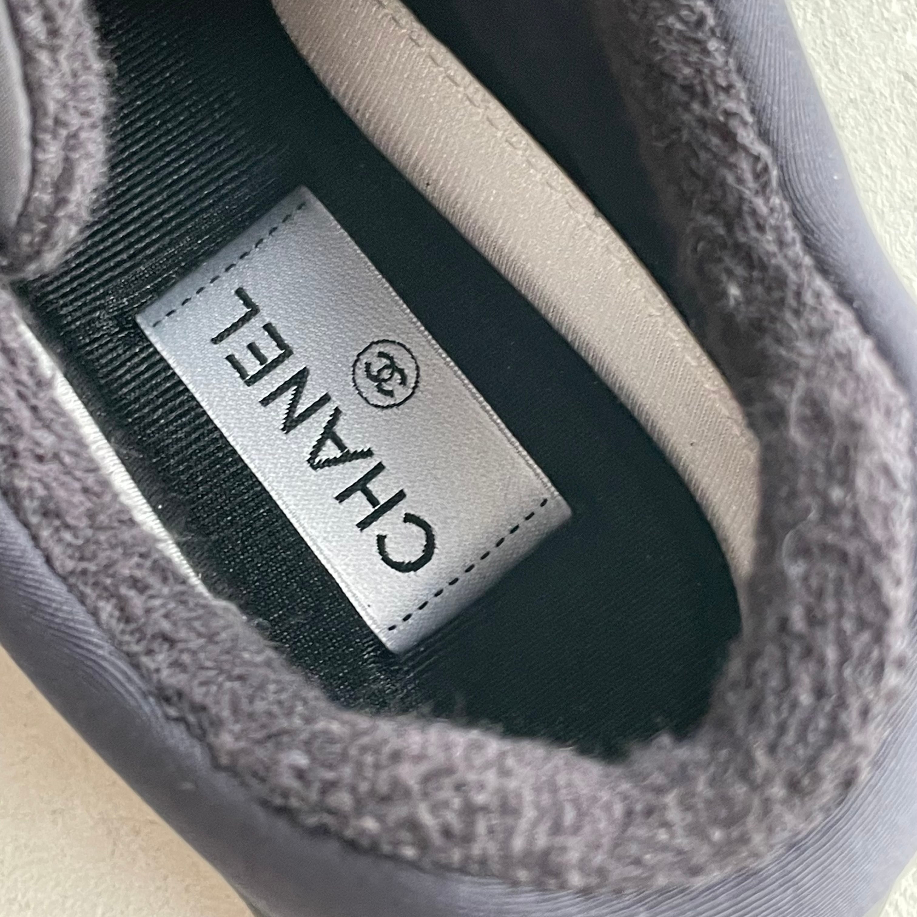 CHANEL/G34360 leather sneaker BLK dead stock size38 | Seek the online