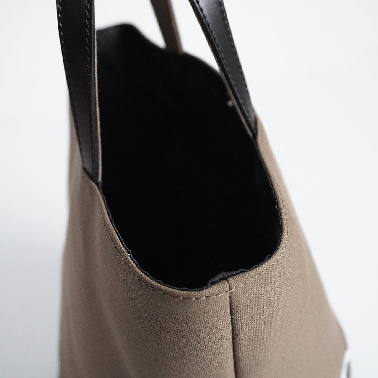 Bucket Tote / MTA-0045 | SANS-SERIF
