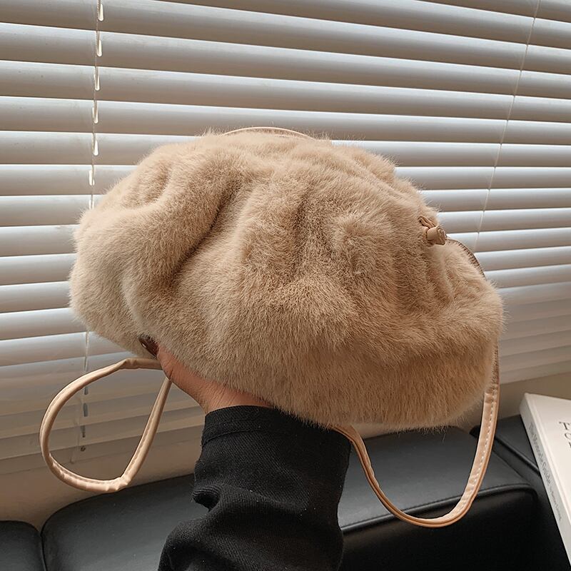 オータムウィンターベルベット ふわふわ 秋物 冬物 メッセンジャーバッグ Tiancai_Wing_Bag33054952536